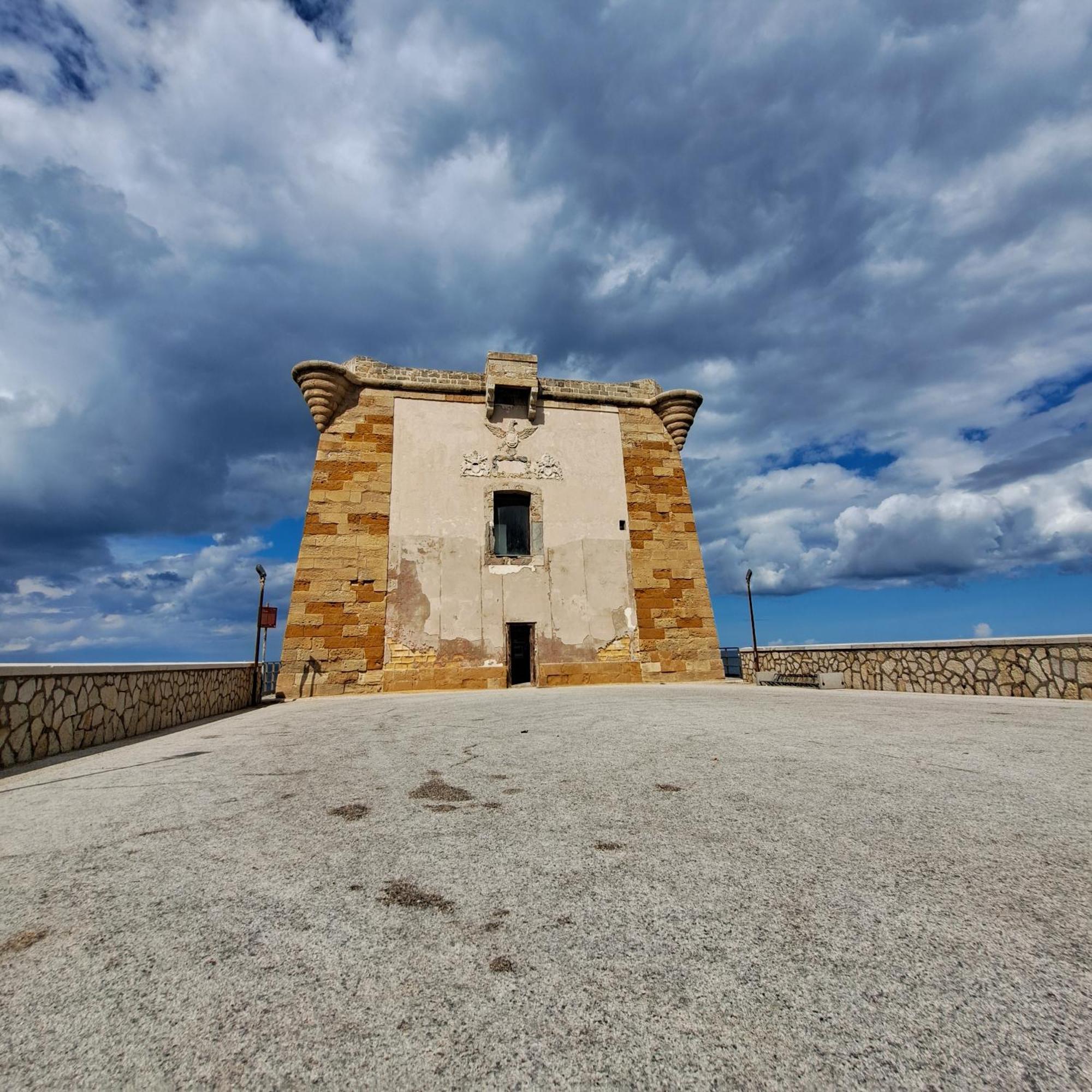 La Piccola Dimora Apartment Trapani Luaran gambar